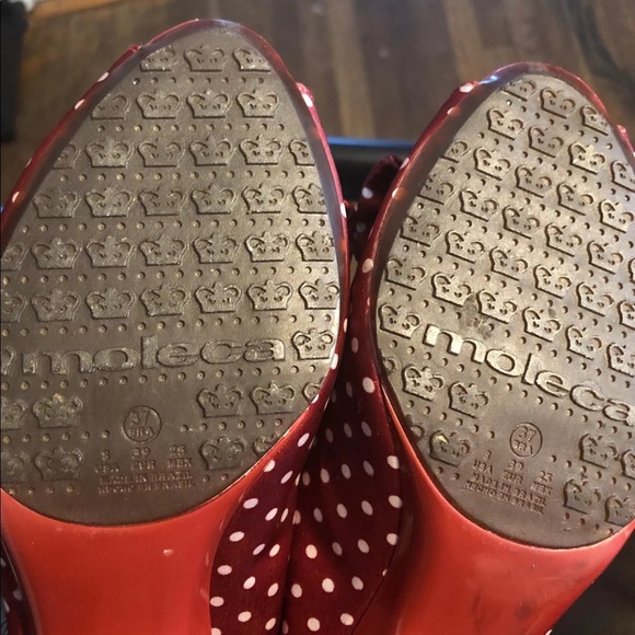 Beautiful red polkadot pinup shoes size 8 - Picture 8 of 8